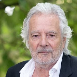 "Il a 56 ans aujourd’hui, il y a prescription", a-t-il conclu.
Pierre Arditi participe au Photocall de Ligne de Fuite lors du 15ème Festival du Film Francophone d'Angoulême, le 26 août 2022 à Angoulême, France. Photo par David Niviere/ABACAPRESS.COM