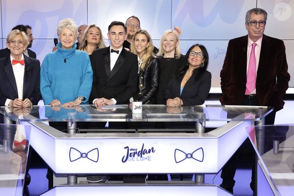 Jordan De Luxe a enregistré sa dernière émission "Chez Jordan".

Exclusif - Patrick et Isabelle Balkany, Danièle Gilbert, Sarah Saldmann -  Jordan de Luxe sur le plateau d eson émission pour la dernière de "Chez Jordan de Luxe" diffusée sur C8 le 19 février 2025.

© Cédric Perrin / Bestimage