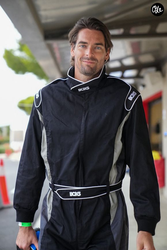 "Vu que mon fils m’écoute à la télé, maintenant il est fan de Léon Marchand. Il a cinq ans, et donc il fait des plongeons et tout."

Camille Lacourt lors de la 10ème édition du Marathon Karting Jules Bianchi sur le circuit Paul Ricard le 11 septembre 2025.

© Anne-Sophie Guebey / Bestimage