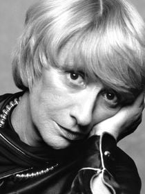 Un 8 août, Françoise Sagan a gagné 8 millions sur le 8 au casino et s'est acheté un manoir de 8 hectares avec ses gains