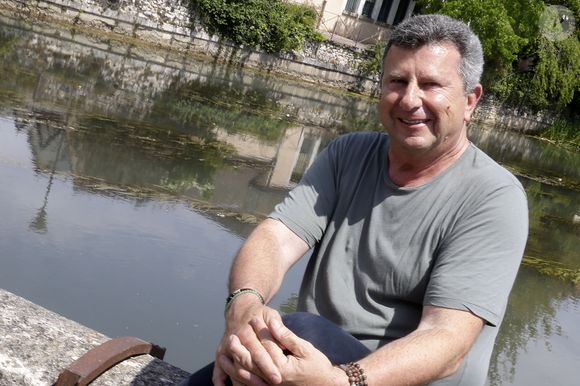 Exclusif - Pascal Bataille lors de la 37ème édition du salon du livre de Cosne-Cours-sur-Loire, France, le 1er juin 2025. © Cédric Perrin/Bestimage
