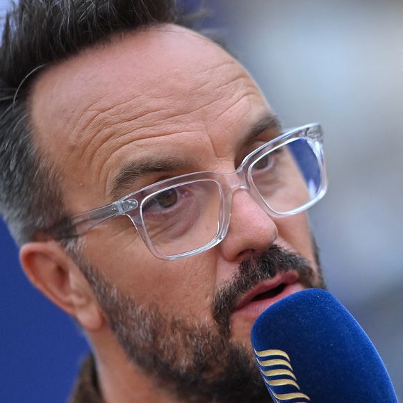 Ensemble, ils élèvent leurs enfants depuis dix ans avec des règles assez strictes.

Jarry, lors de la séance photo du film « LE JOUR J » dans le cadre du 18e Festival du cinéma francophone d'Angoulême, le 27 août 2025, à Angoulême, en France. Photo de Franck Castel/ABACAPRESS.COM