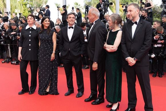 Alice Rohrwacher, Géraldine Nakache, Frédéric Mercier, Tommaso Vergallo, Pascale Marin, Rachid Hami - Montée des marches de la cérémonie de clôture du 78ème Festival International du Film de Cannes, au Palais des Festivals à Cannes. Le 24 mai 2025
© Olivier Borde/ Bestimage