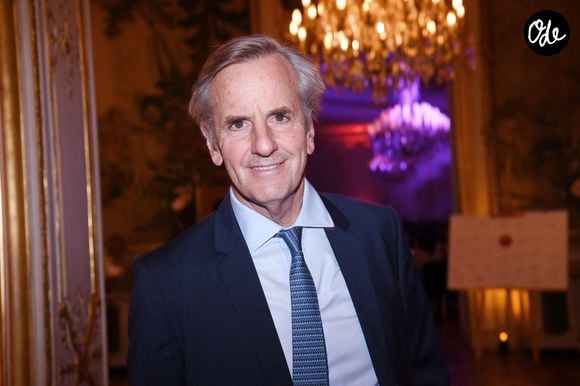 Bernard de la Villardière - Soirée de gala des 50 ans de la Fondation Claude Pompidou à l'Hôtel Marcel Dassault à Paris le 12 avril 2022. © Rachid Bellak / LMS / Bestimage