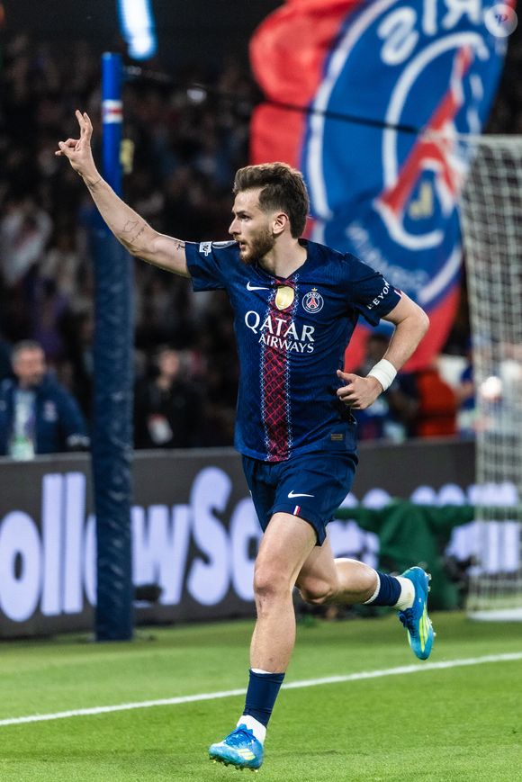 Khvicha Kvaratskhelia - Match aller de la demi-finale de la Ligue Des Champions 2025-2026 (LDC) "Paris Saint-Germain (PSG) - Bayern Munich (5-4)" au Parc des Princes, le 28 avril 2026. © Cyril Moreau/Bestimage