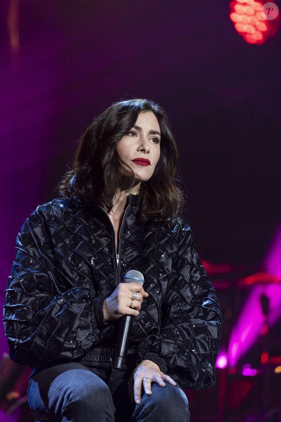 Exclusif - Olivia Ruiz sur scène lors du concert "Leurs voix pour l'espoir" diffusé le 5 juillet en prime sur C8, à l'Olympia à Paris le 11 mars 2024.
© Perusseau / Bellak / Bestimage