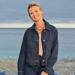 Alexandra Lamy pour le film Louise Violet. - Sixième édition du festival Cinéroman dédié aux adaptations cinématographiques de roman à Nice le 1er octobre 2024. © Dominique Jacovides - Bruno Bebert / Bestimage