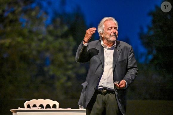 Exclusif - Pierre Arditi lors de la troisième édition des Théâtrales d'Eze à l'oppidum du Col d'Eze, le 2 août 2025. © Bruno Bebert / Bestimage