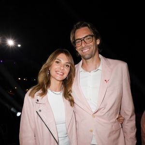 Au moment où Alice commence son parcours de soins (ndlr : elle a été diagnostiquée d'un cancer du sein), Camille tente de se reconvertir professionnellement et cherche de nouvelles sources de revenus.
Exclusif - Camille Lacourt et sa compagne Alice Detollenaere - Soirée de lancement "Octobre Rose" organisée par l’association Ruban Rose présentée par I. Ithurburu à Paris le mardi 30 septembre 2025.
© Coadic / Ausset-Lacroix / Bestimage
