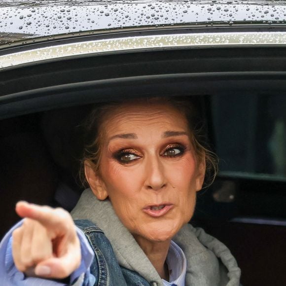 Elle a notamment déclaré :

Céline Dion prend des photos et salue ses fans alors qu'elle se prépare à chanter pour les Jeux Olympiques à Paris.

Photo : Backgrid USA / Bestimage