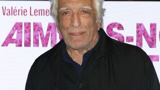 Gérard Darmon : Sa célèbre ex-femme, mère de deux de ses enfants, vient de voir sa romance avec un célèbre chanteur prendre fin