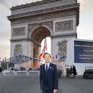 Exclusif - Stéphane Bern - Emission "Le concert pour la paix" sur les Champs-Elysées à Paris, retransmis en direct sur France 2, le 8 mai 2025. © Christophe Clovis - Pierre Perusseau / Bestimage