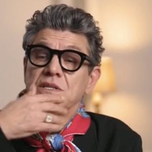 Le 15 janvier prochain, le chanteur publiera aux éditions Fayard un livre intitulé  "Quand arrivent les chevaux". 

Marc Lavoine se confie sur la douleur de la perte de sa maman