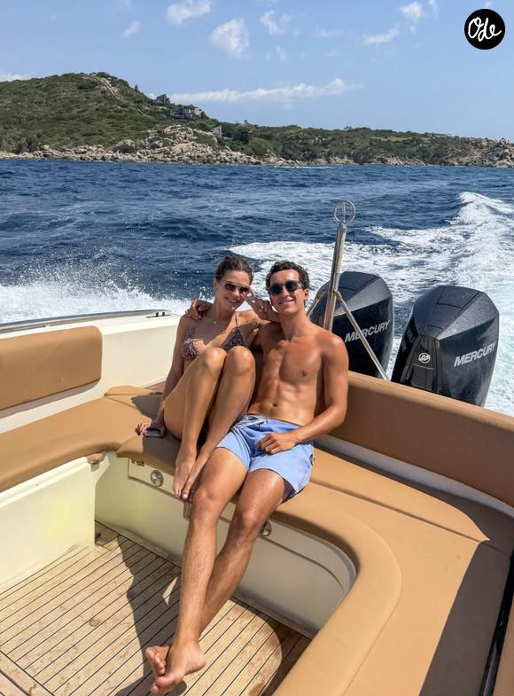 Pendant ses vacances, il s'est adonné à sa passion dévorante : le kitesurf. 

Raphaël Kretz en vacances en Corse avec sa compagne et sa famille.