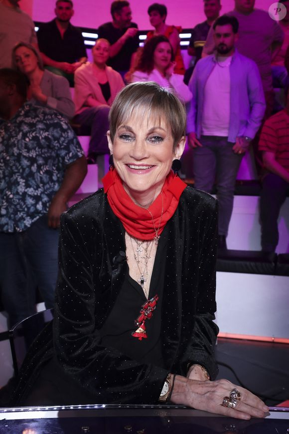 Exclusif - Isabelle Morini-Bosc, sur le plateau de l’émission « TPMP » présentée par C.Hanouna et diffusée en direct sur Youtube et sur toutes les box (SFR, FREE, Bouygues, MyCanal etc), Paris, France, le 20 mars 2025. © Jack Tribeca / Bestimage