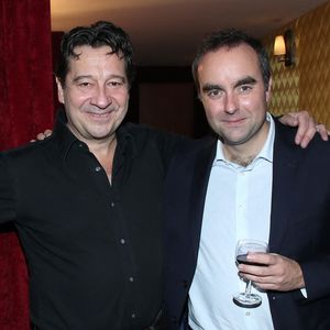 Exclusif - Laurent Gerra et Sébastien Lecornu (Ministre de la Défense) - Célébrités au spectacle « Laurent Gerra se met à table ! », à savourer au Casino de Paris, à Paris, France, le 02 Janvier 2025. © Bertrand Rindoff/Bestimage