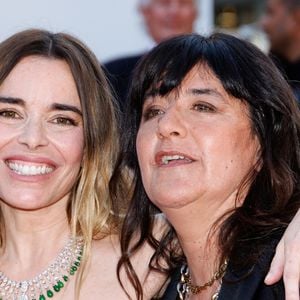 Elodie Bouchez, Romane Bohringer - Montée des marches du film " Histoires de la nuit " lors du 79ème Festival International du Film de Cannes, le 21 mai 2026. © Jacovides-Moreau / Bestimage