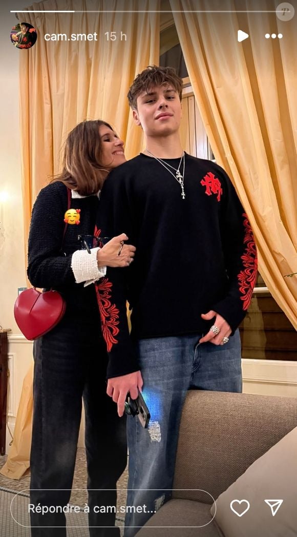 Cameron Hallyday, le fils cadet de David Hallyday aux côtés de sa maman Alexandra Pastor. (Capture d'écran Instagram - 2025).