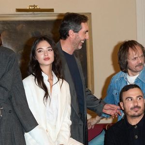 Tout cela ne serait peut-être pas arrivé si Deva Cassel n'avait pas fait le premier pas 
Benedetta Porcaroli, Deva Cassel - L'équipe de la série "Le Guépard" à Rome pour la première