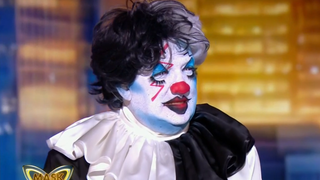 Mask Singer 9 : Le Clown éliminé aux portes de la demi-finale après avoir longtemps perdu les enquêteurs, vous l'avez vu à la télé et au cinéma !