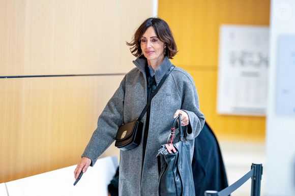 Géraldine Maillet était présente au tribunal pour soutenir son compagnon

Géraldine Maillet, compagne de Daniel Riolo - Arrivées au tribunal correctionnel de Paris en marge du procès en diffamation entre Didier Deschamps et Daniel Riolo, le 20 novembre 2025.

 © Pierre Perusseau/Bestimage