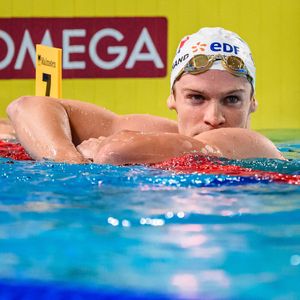 Leon Marchand après avoir remporté la médaille d'or au 400m nage libre aux championnats d'Europe, le 16 août 2026 à Paris.

© Andrea Staccioli/Insidefoto via ZUMA Press/Bestimage