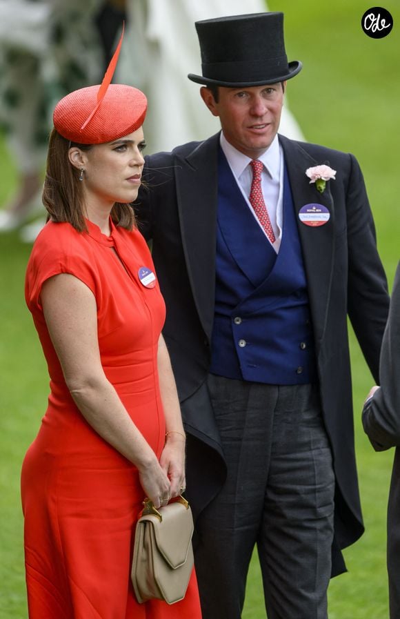 Les deux publications ont suscité de nombreuses félicitations, les internautes se disant déjà sous le charme de la petite fille.

La princesse Eugenie d'York et son mari Jack Brooksbank lors de la cinquième journée du meeting hippique de Royal Ascot, à Ascot (Royaume-Uni), le 21 juin 2025.

© Zuma Press / Bestimage