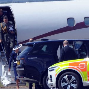Le prince William et son épouse Kate Middleton à l'aéroport de Glasgow en Écosse, le 22 mai 2025.  Backgrid UK/ Bestimage