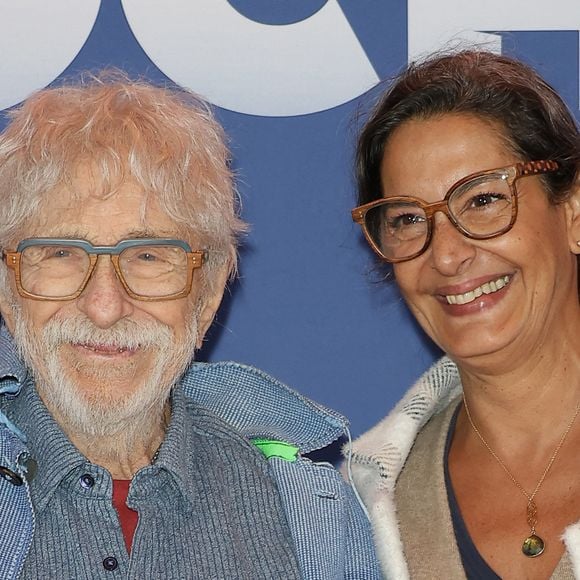 Le couple est propriétaire du Domaine de l'Évêque, à Gruissan, acquis par l'acteur après un véritable coup de cœur.

Pierre Richard et sa femme Ceyla Lacerda à l'avant-première du film "Mauvaise pioche" au Publicis Cinémas à Paris le 23 mars 2026.

© Coadic Guirec/Bestimage