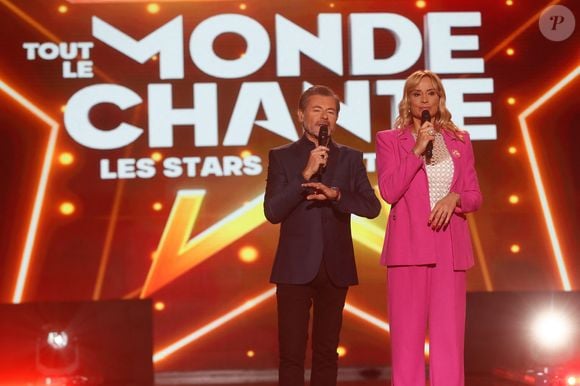 Exclusif - Jérôme Anthony, Elodie Gossuin - Soirée de gala et enregistrement de l'émission "Tout le monde chante : Les stars fêtent 2025" au Cirque Phénix à Paris, présentée par E.Gossuin et J.Anthony et diffusée le 1er janvier sur W9. Le 3 décembre 2024
Une pléiade d'artistes est réunie sous le chapiteau du Cirque Phénix pour interpréter leurs plus grands tubes et faire la fête afin de célébrer la nouvelle année 2025, sous le signe de la joie ! Parce que "Tant qu'il y a de la joie, il y a de la vie !", comme le dit la devise de l'association "Tout le monde contre le cancer".
Un seul mot d'ordre donc: la joie, pour cette soirée de fête, réalisée avec la complicité de L.Fabian, Zaho de Sagazan, G. Montagné, J.Kamel et d'autres.
© Christophe Clovis / Bestimage