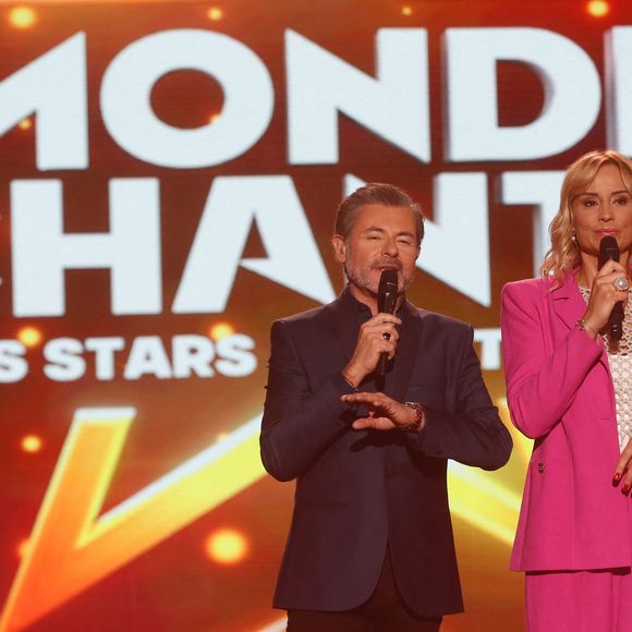 Exclusif - Jérôme Anthony, Elodie Gossuin - Soirée de gala et enregistrement de l'émission "Tout le monde chante : Les stars fêtent 2025" au Cirque Phénix à Paris, présentée par E.Gossuin et J.Anthony et diffusée le 1er janvier sur W9. Le 3 décembre 2024
Une pléiade d'artistes est réunie sous le chapiteau du Cirque Phénix pour interpréter leurs plus grands tubes et faire la fête afin de célébrer la nouvelle année 2025, sous le signe de la joie ! Parce que "Tant qu'il y a de la joie, il y a de la vie !", comme le dit la devise de l'association "Tout le monde contre le cancer".
Un seul mot d'ordre donc: la joie, pour cette soirée de fête, réalisée avec la complicité de L.Fabian, Zaho de Sagazan, G. Montagné, J.Kamel et d'autres.
© Christophe Clovis / Bestimage