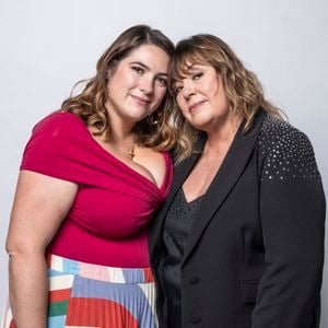 Exclusif - Charlotte Gaccio et sa mère Michèle Bernier - Studio - Enregistrement de l'émission "La chanson secrète", présentée par N.Aliagas et diffusée le 29 décembre sur TF1
© Guillaume Gaffiot-Cyril Moreau / Bestimage