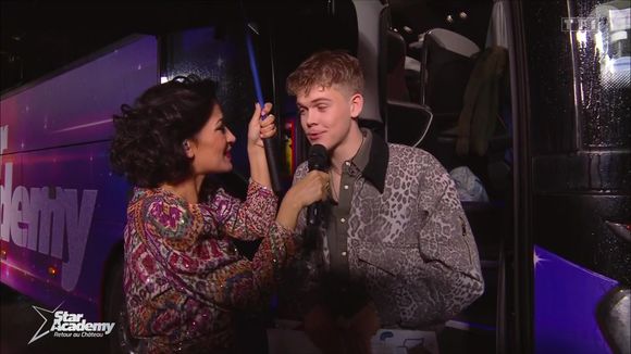 L'élève était en souffrance en coulisses, avant de finalement remonter sur scène.

Star Academy 2024 / TF1 / Prime du 4 janvier 2025.