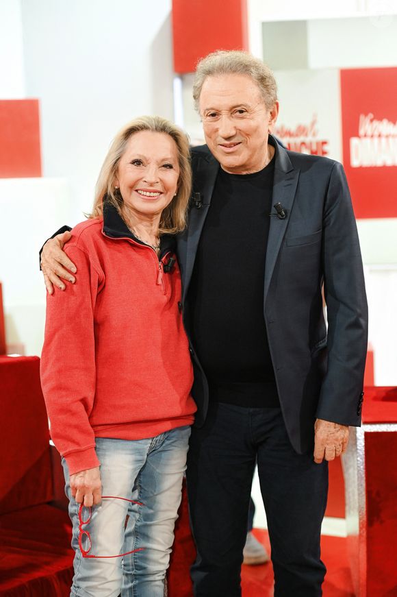 Exclusif - Véronique Sanson et Michel Drucker - Enregistrement de l'émission Vivement dimanche au studio Rive gauche, presentée par Michel Drucker le 13 ami 2025. Diffusion sur France 3 le 18/05/2025. © Guillaume Gaffiot/Bestimage