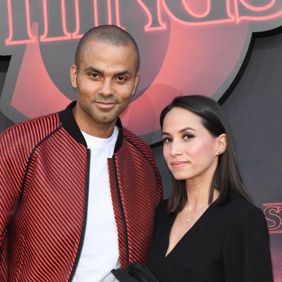 La mère des enfants de Tony Parker de nouveau en couple ?

Tony Parker et sa femme Axelle Francine à la première de la série Netflix "Stranger Things - Saison 3" au cinéma Le Grand Rex à Paris. © Guirec Coadic/Bestimage