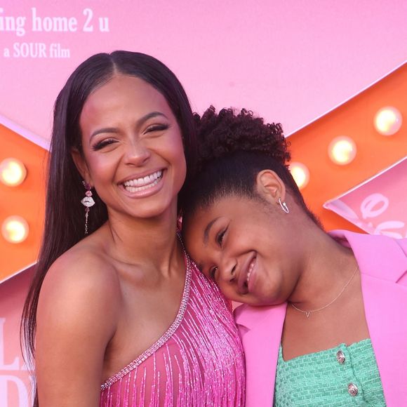 Elle était déjà mère de la jeune Violet

Christina Milian, Violet Madison Nash à la première de la série Disney + "Olivia Rodrigo : Driving Home 2 U (A Sour Film)" à Los Angeles, le 24 mars 2022. Photo : Backgrid USA / Bestimage