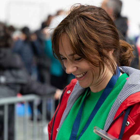 Nathalie Péchalat lors de la "Journée De L'Evasion 2025" au Stade de France à Saint-Denis. Ce 28 mai 2025, avec le soutien de la Région notamment, elle propose à des milliers d'enfants de s'initier gratuitement à de nombreux sports en compagnie d'éducateurs sportifs et d'athlètes de haut niveau. Saint-Denis, le 29 mai 2025. © Thibault Duboucher / Bestimage