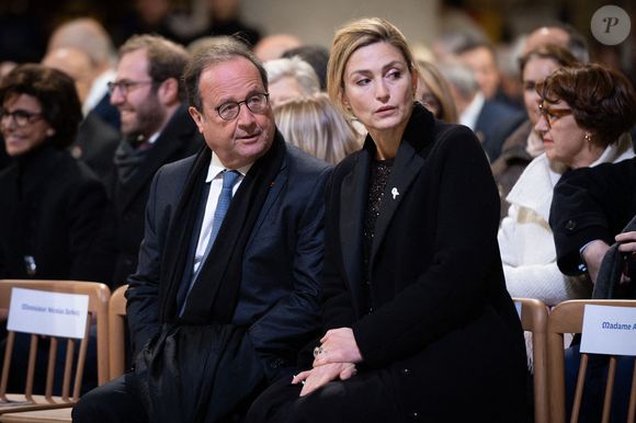 François Hollande et Julie Gayet  lors de la cérémonie de réouverture de la cathédrale Notre-Dame de Paris, le 7 décembre 2024. © Pool/ABACA