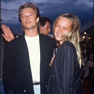 Archives - David Hallyday et Estelle Lefébure - Soirée à la Piscine Deligny à Paris en 1988. (DOMINIQUE JACOVIDES / BESTIMAGE).