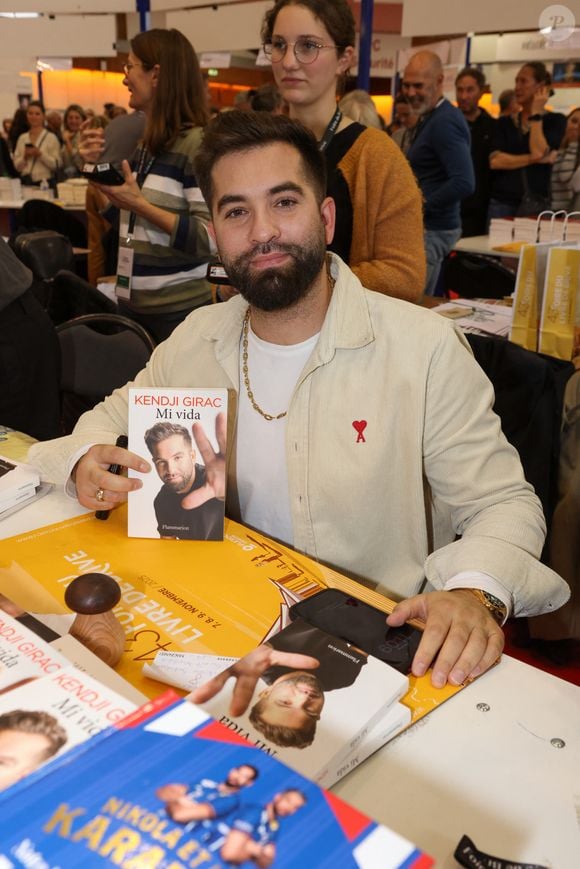 Kendji Girac à la Hall Georges Brassens de Brive-la-Gaillarde pour la 43 ème Foire du Livre de Brive, le 8 novembre 2025. © Jean-Marc Lhomer/Bestimage