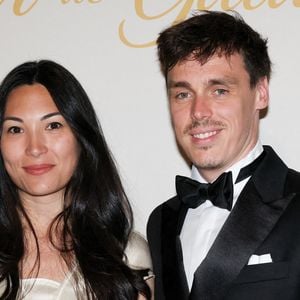 Marie Ducruet assure être désormais pleinement épanouie dans sa vie de famille.

Louis Ducruet et sa femme Marie au photocall du dîner de gala du Grand Prix de Formule 1 de Monaco 2026 en l'honneur du vainqueur dans la Salle des Etoiles du Sporting de Monaco le 7 juin 2026.

© Claudia Albuquerque / Bestimage