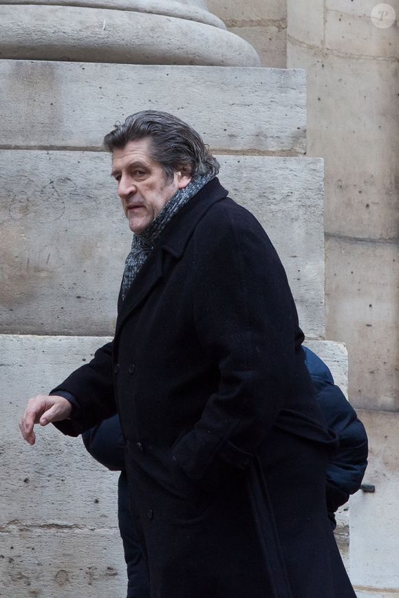 Ils appellent à ce que les vidéos soient supprimées de YouTube et que les auteurs soient punis. 

Jacques Frantz aux obseques de Michel Galabru à l'eglise Saint Roch a Paris, France le 12 janvier 2016. Photo by ABACAPRESS.COM