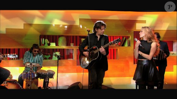 Ils ont ensuite eu une fille ensemble, Louise, 6 ans aujourd'hui.

Benjamin Biolay et Sofia Wilhelmi à "C à vous" en 2016 à Paris. ©France TV