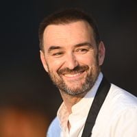 Cyril Lignac agrandit encore son empire : sa nouvelle adresse à Saint-Tropez est ouverte