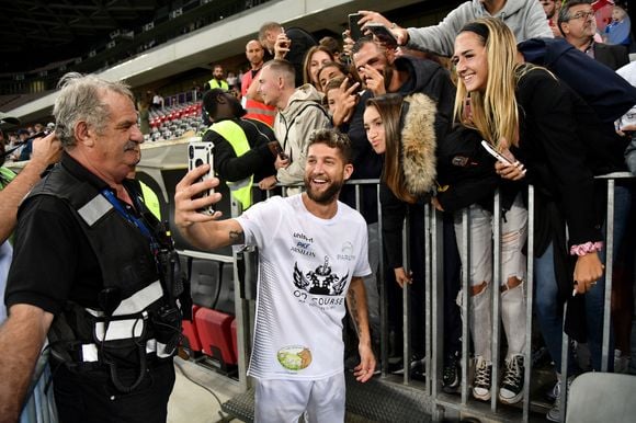 Paga - Match des Légendes, la rencontre qui mêle le football et le rugby au profit de l'association de P. Olmeta (ancien gardien de but et co-fondateur de l'association), "Un sourire, un espoir pour la vie" s'est déroulé à Nice à l'Allianz Riviera, le 26 septembre 2022. © Bruno Bebert/Bestimage