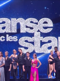 Ce célèbre artiste présente sa nouvelle compagne dans Danse avec les stars, à quoi elle ressemble et comment se sont-ils rencontrés ?
