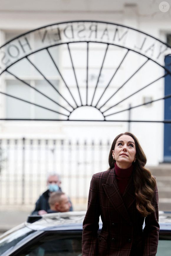 "C'est un soulagement d'être maintenant en rémission."

Catherine (Kate) Middleton, princesse de Galles à l'hôpital Royal Marsden, où elle a reçu son traitement contre le cancer, à Londres, Royaume-Uni, le 14 janvier 2025. © Chris Jackson/WPA-Pool/Bestimage