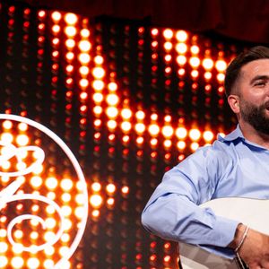 Il est en couple avec Soraya depuis 12 ans.
Kendji lors du XIVe Global Gift Gala Cannes 2026, le 20 mai 2026, à Cannes (France).©Abaca