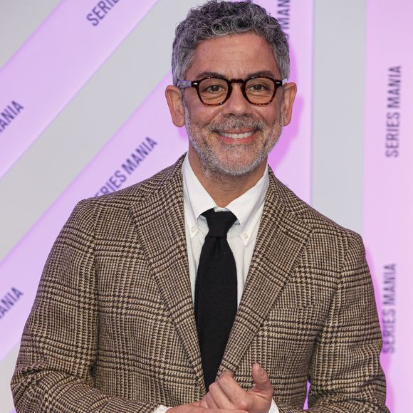 Manu Payet au photocall de la cérémonie de clôture du festival Series Mania à Lille le 28 mars 2025.
© Stéphane Vansteenkiste / Bestimage