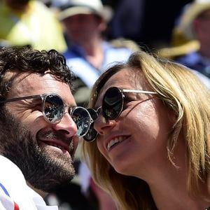 Après plusieurs années d'idylle avec l'acteur Clément Séjourné, le couple a pris des chemins différents.

Amélie Etasse et son compagnon Clement Sejourné dans les tribunes lors des internationaux de tennis de Roland Garros à Paris, France, le 1er juin 2019. © Jean-Baptiste Autissier/Panoramic/Bestimage